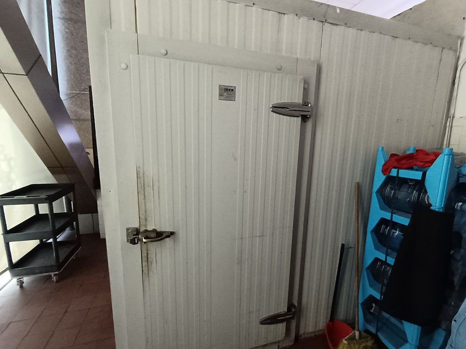 Cámara de refrigeración con puertas de cristal de exhibición (Seminueva)